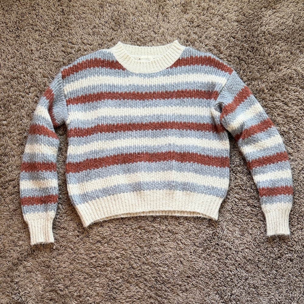 Cozy Striped Crew Neck Sweater in Cream and Brown